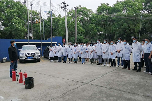 灭火器的正确使用