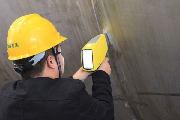 手持式光谱仪的无损合金分析